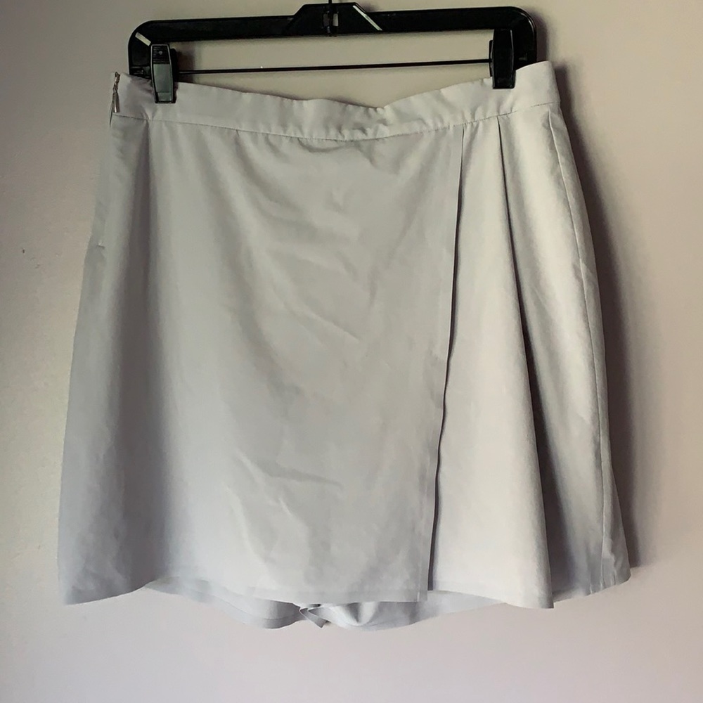 Athleta Women’s Grey Skort